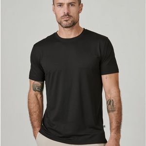 7 Diamonds Bundle: 2x Core Tee - Medium - Black & Navy